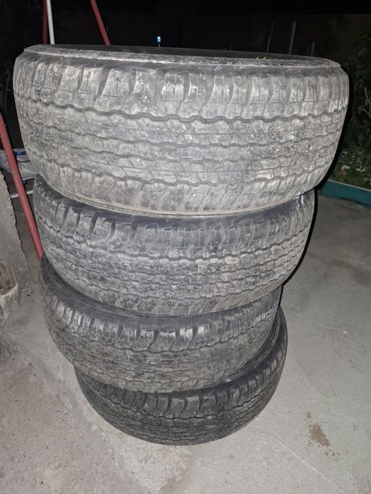 Продается шины летние