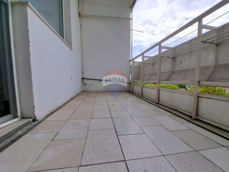 Продава се Тристаен апартамент в Варна, Аспарухово - 62 кв.м за 1069 €/кв.м - Снимка #11