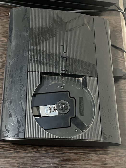 PS3 Super Slim 500GB прошитая HEN