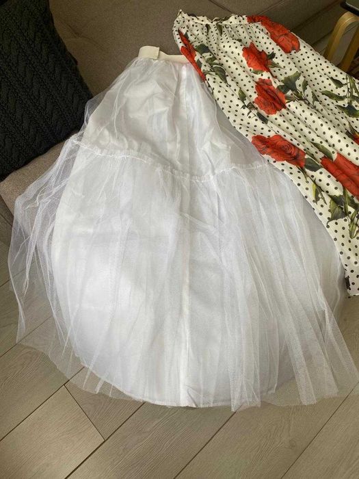 Продаю женскую юбку