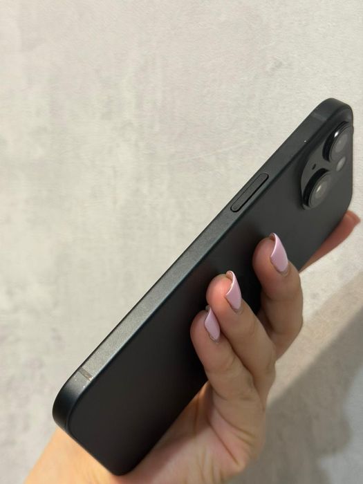 Айфон 15 128гб  ёмкость 89