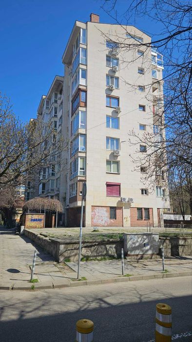 Обзаведен двустаен в Лозенец, ул. Плачковица