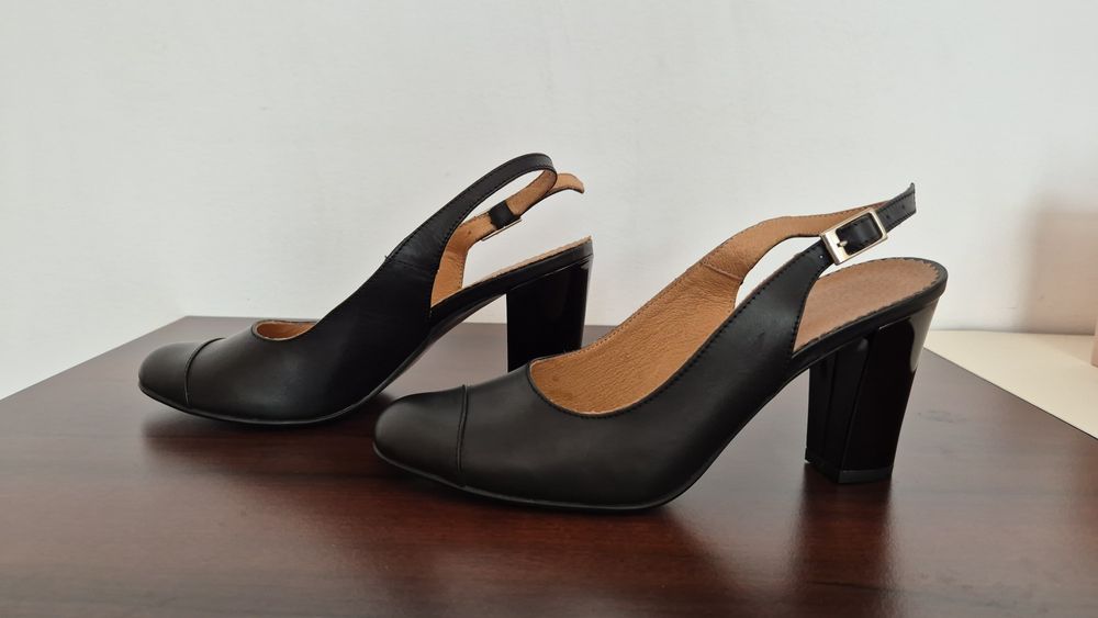 Pantofi de piele 37