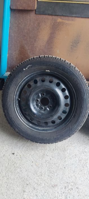 Джанти с зимни гуми за кия Хюндай 17цола