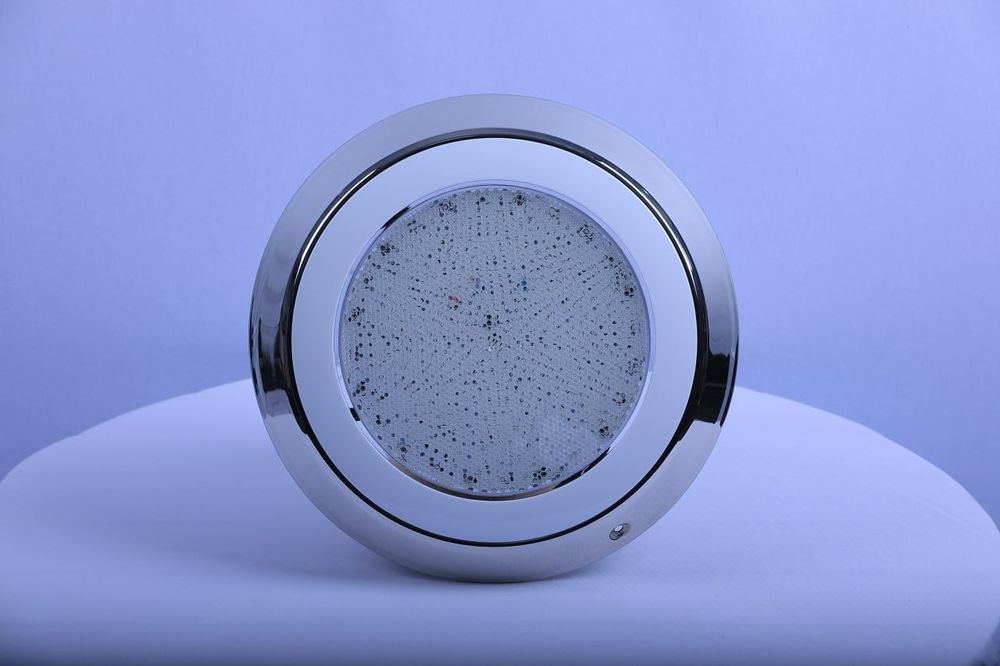 Фонарь для бассейна