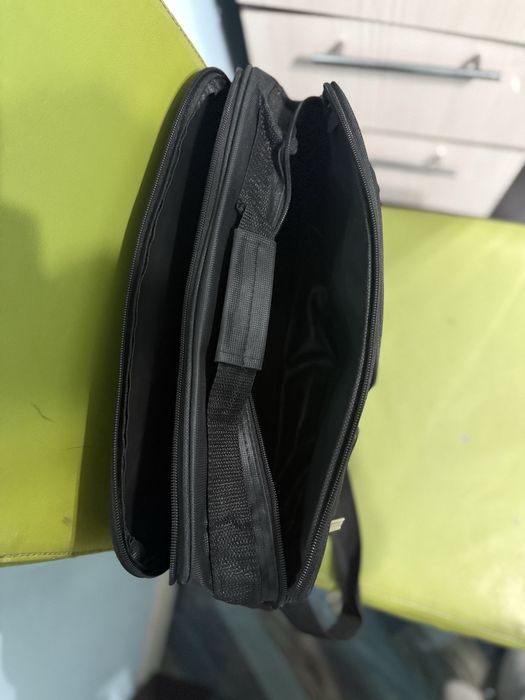 Хорошая черная сумка!