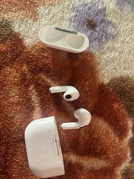 Vand casti airpods 3