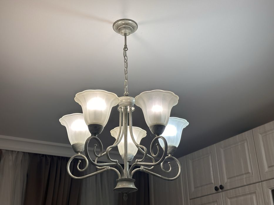 Люстра классика