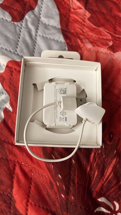 Продам фитнес браслет