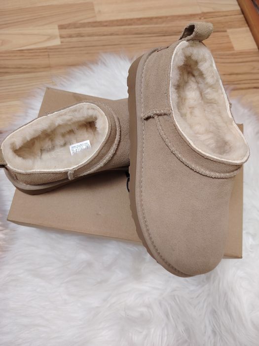 Ugg clasic micro piele intoarsa