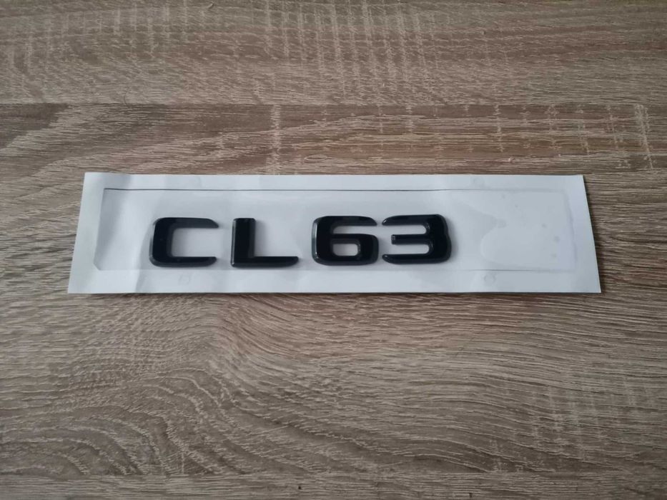 черен надпис Mercedes Benz CL 63