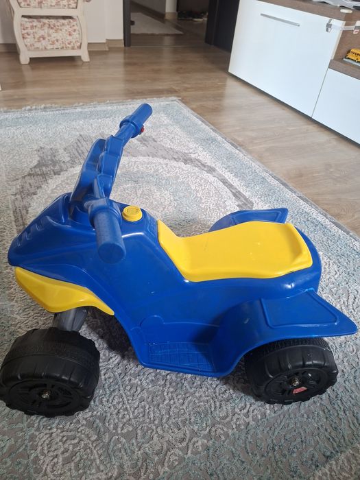 ATV electric pentru copii! Perfect funcțional!
