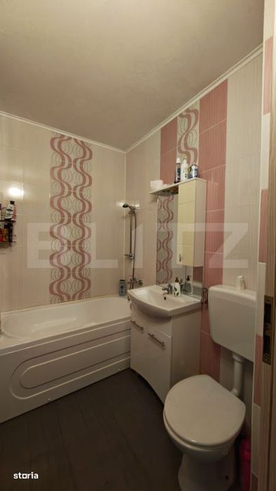 Apartament cu 3 camere,decomandat ,Rogerius ,str. Dacia