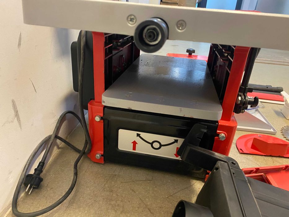 Абрихт Щрайхмус -Машина Дървообрабoтваща Мултифун. 2200W  RDP-CWM01