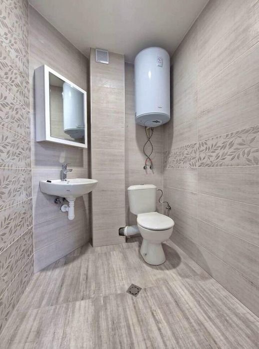 Продава се Етаж от къща в Бургас, Център - 90 кв.м за 1267 €/кв.м - Снимка #8