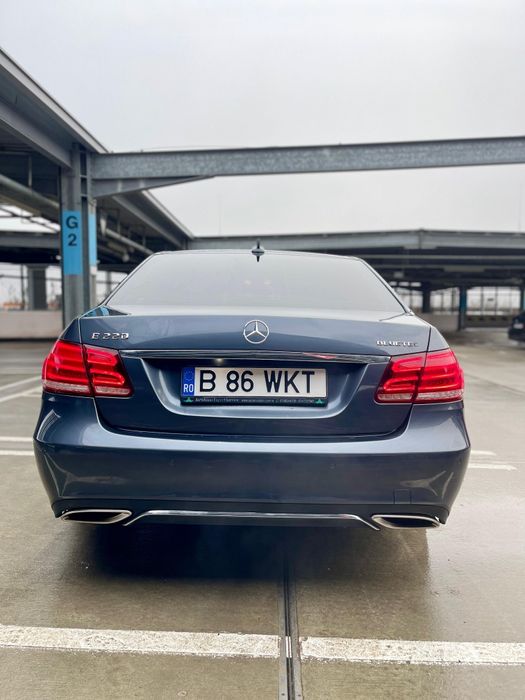 Mercedes Benz E    4 matic