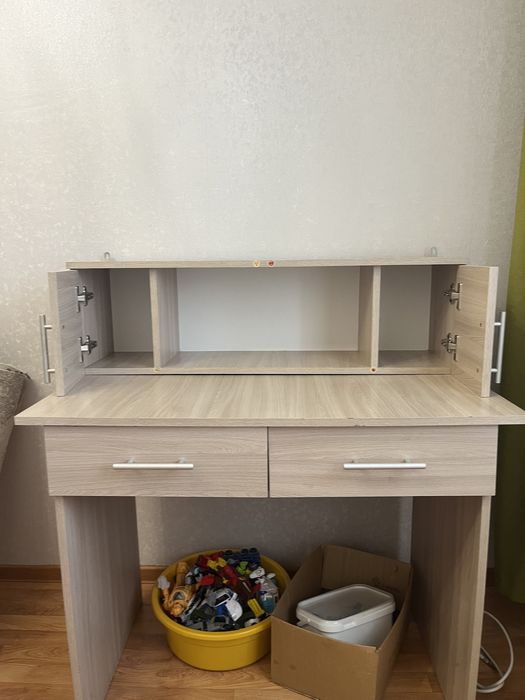 Стол для ученика, детский