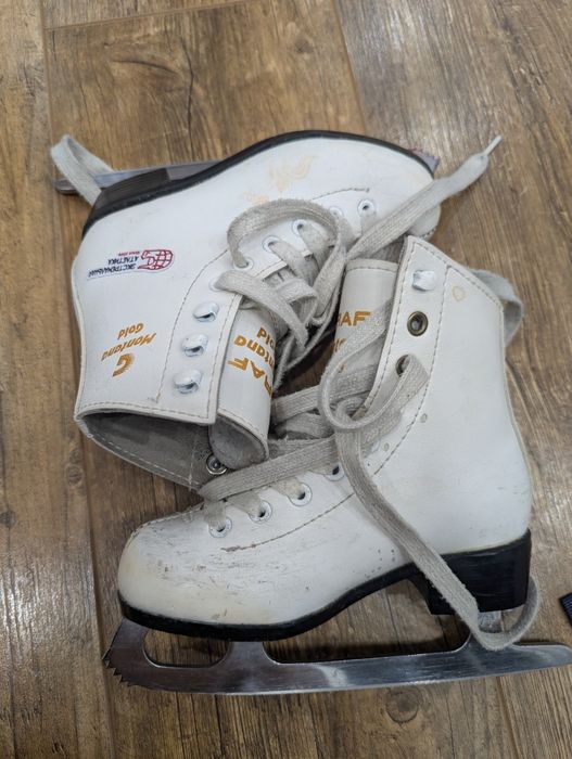 Продам фигурные коньки Graf Montana (граф Монтана)
