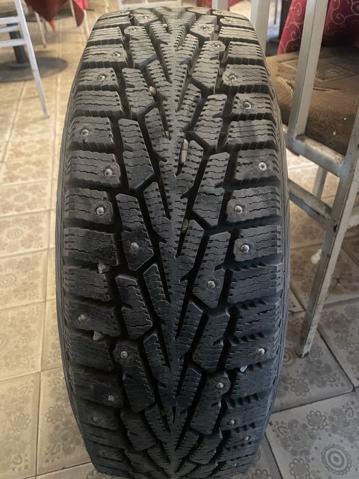 Продам резину с железками