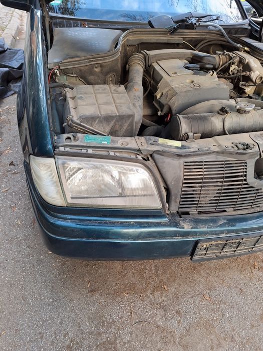 Мерцедес С 180 на части