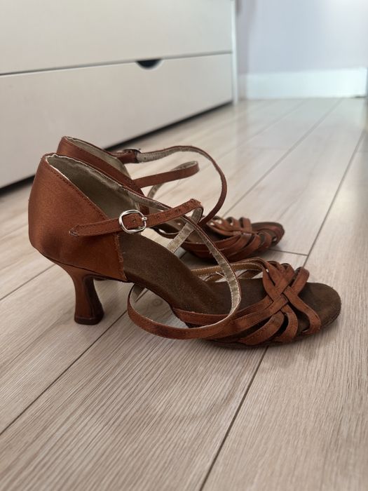 Туфли танцевальные, бальные танцы