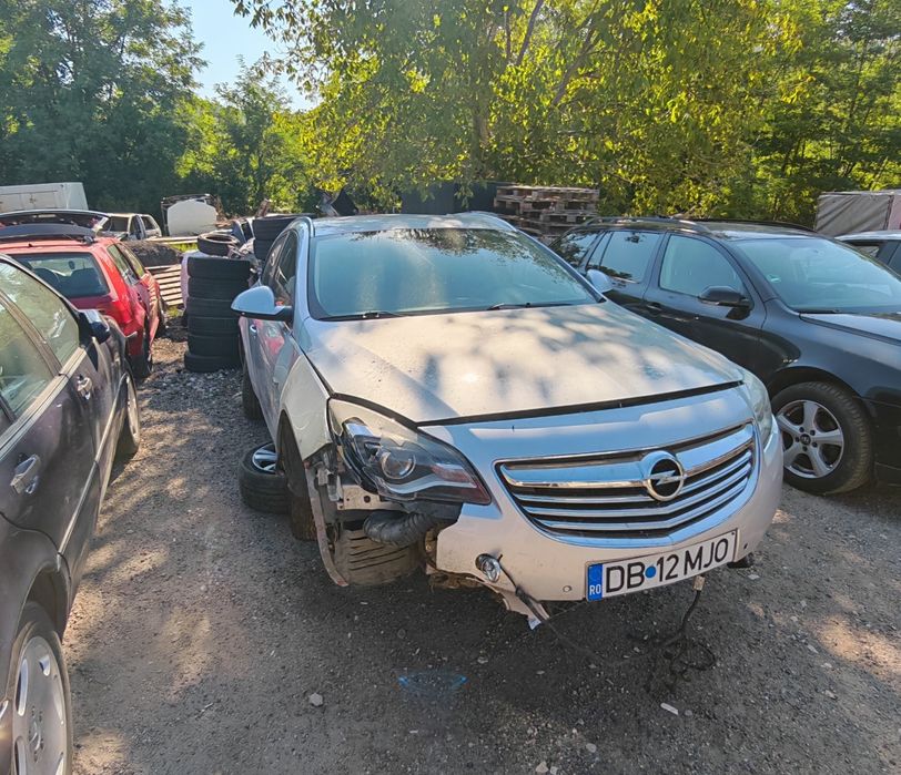 Vând Opel Insignia 2014 2.0 avariat