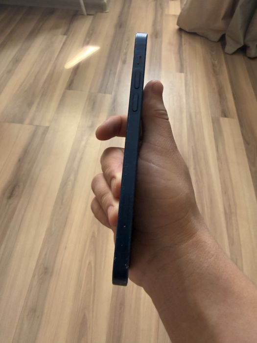 Iphone 12 в отличном состоянии ю