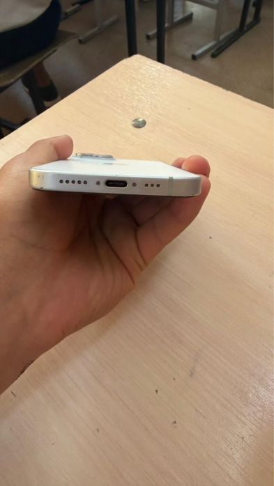 Iphone 15 128 gb 82%