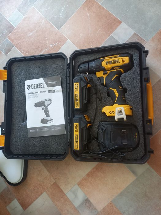 Шуруповерт DENZEL
