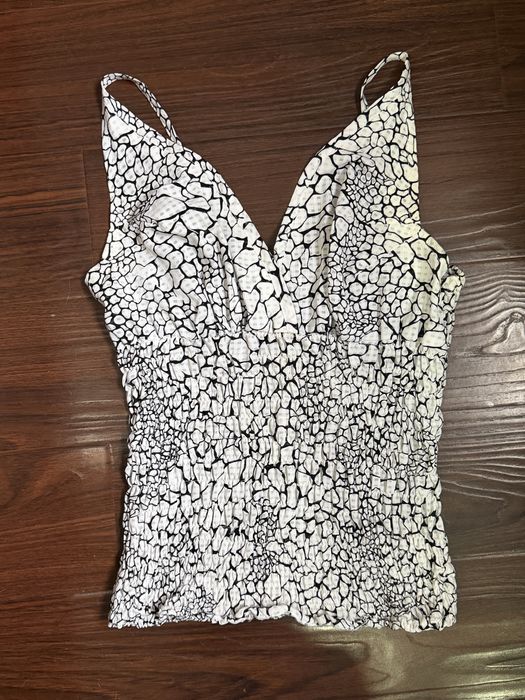 Топик на лямках для пышной груди