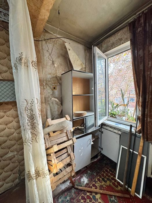 Продается 2 комнатная до метро Чиланзар 500 метр