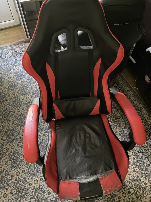 Продам игровое кресло