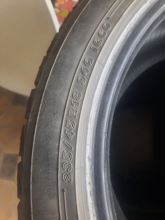 Продам зимние шины