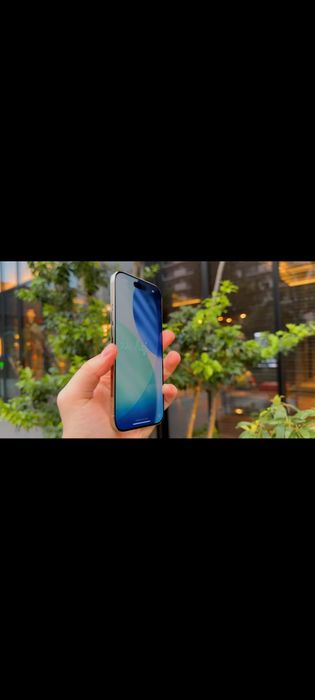 IPhone air.                        IPhone.        Air