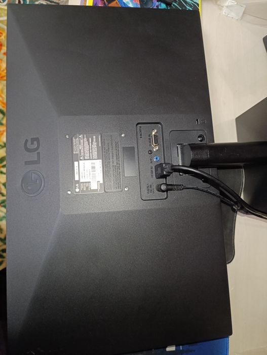 Монитор LG 22MK400H