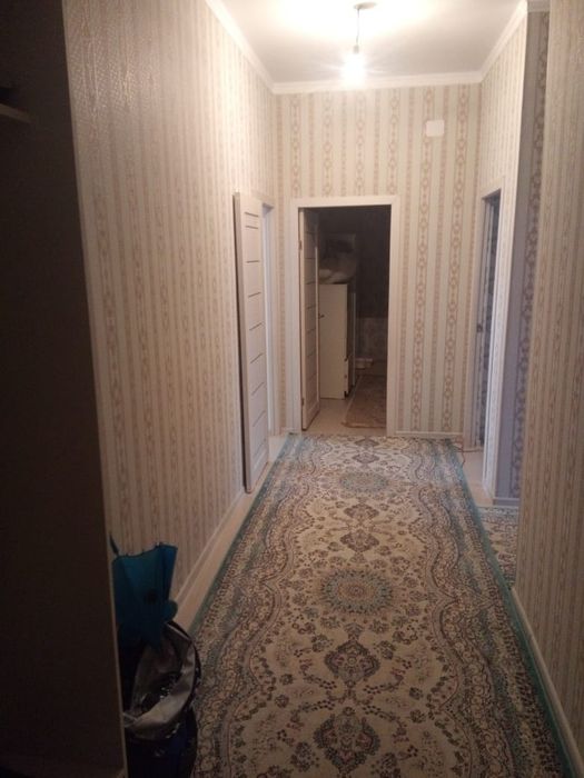 Срочно продаётся 17 мкр 2 комн