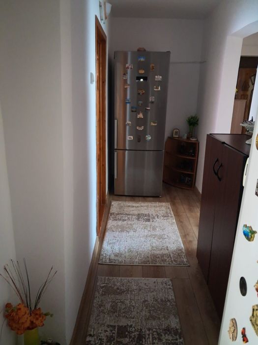 Vând  apartament  3 camere
