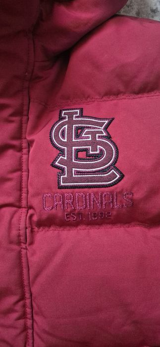 Продам Зимний пуховик.