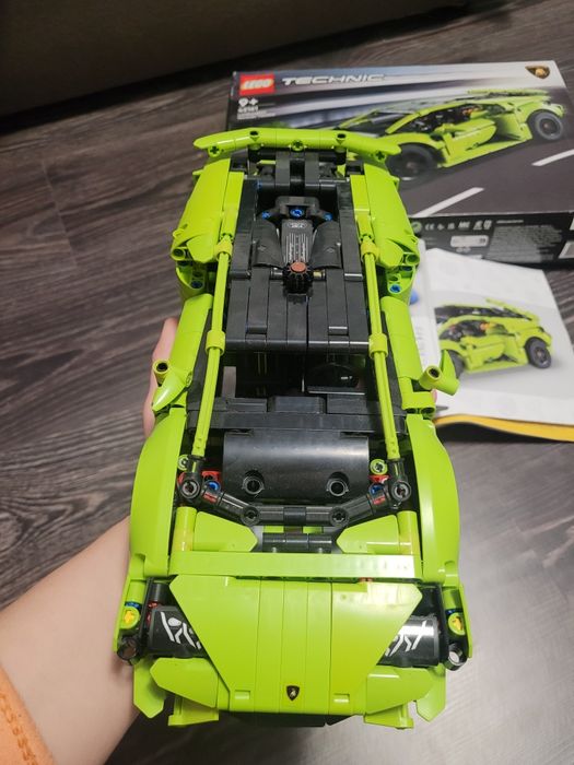 Vând Lego Technic 9+ Lambourghini