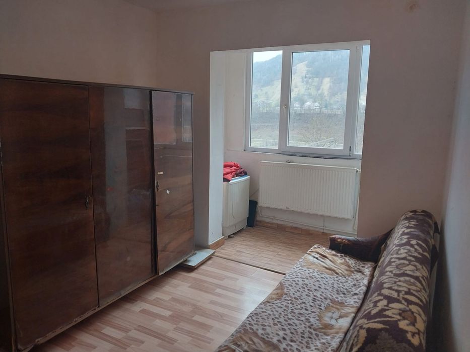 Vand apartament 2 camere Nasaud