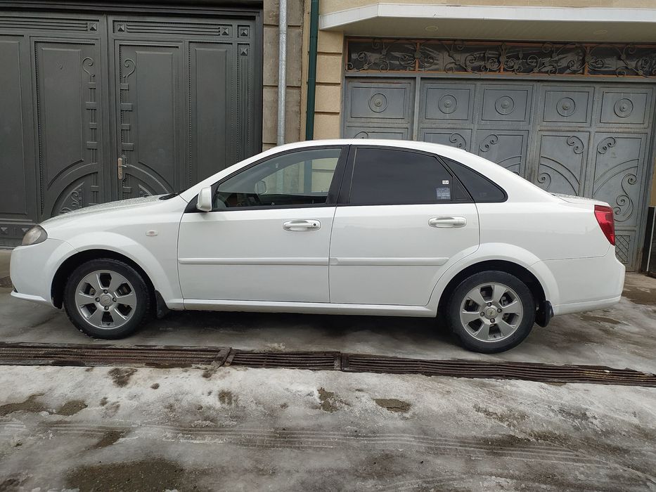 Gentra sotiladi avtomat