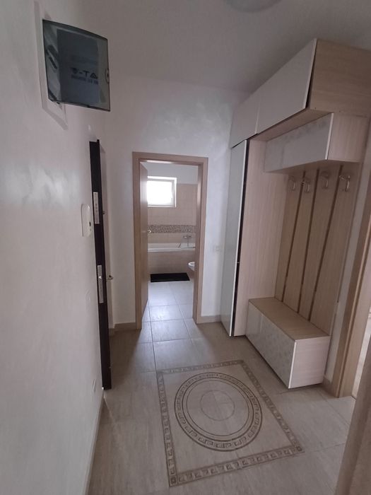 Apartament de închiriat în Tractorul