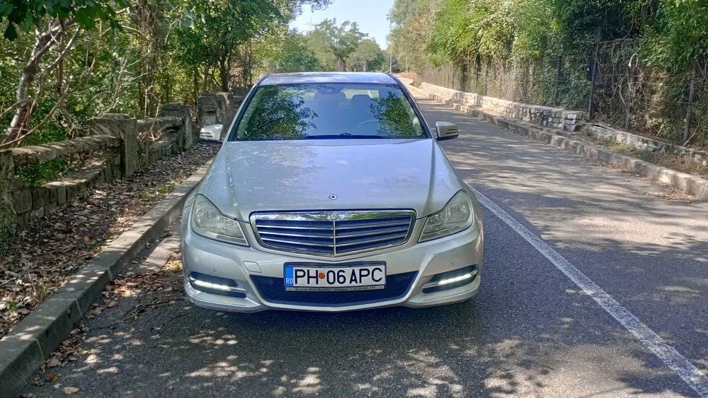 Mercedes benz C180 2011