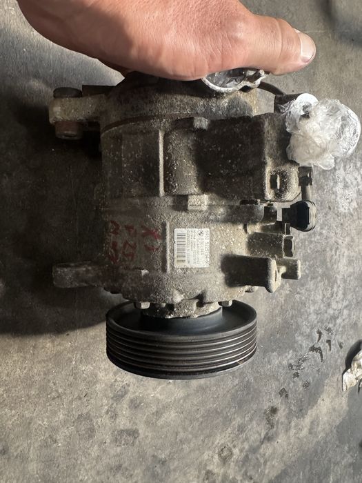 Compresor clima bmw x3 f25 2.0 d cod 9225704