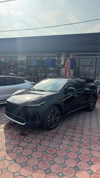 Toyota bz 4 x продаётся