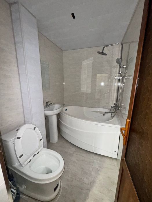 Samarqand shaharda 3 xonali uy sotiladi