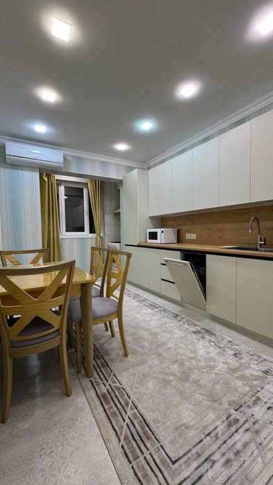 Садык Азимова • 2-комн • 65 м² • этаж 7/10 • [УА:0098]