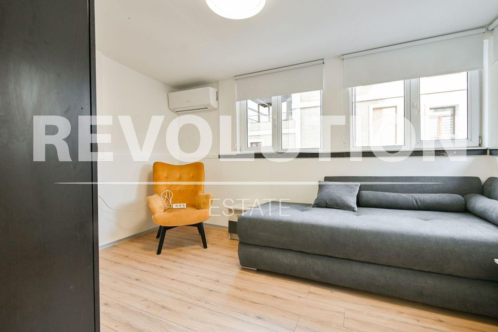 Дава се под наем Тристаен апартамент в София, Център - 120 кв.м за 897.6 € - Снимка #5