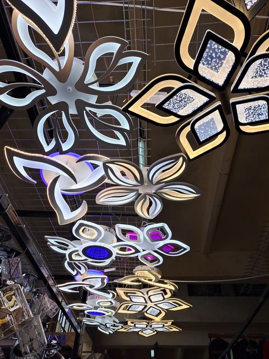 Lustre Led cu telecomandă mai multe modele.noi la cutie !!!