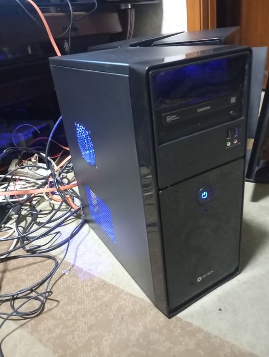 Компьютер системный блок